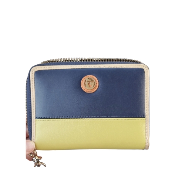 Spartina 449 Handbags - Spartina Navy‎ and Yellow Green Leather Women's Wristlet Wallet